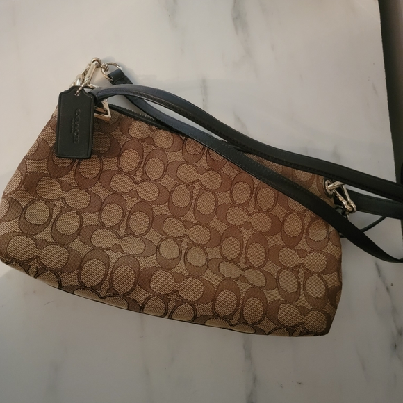 Coach purse - Picture 3 of 4